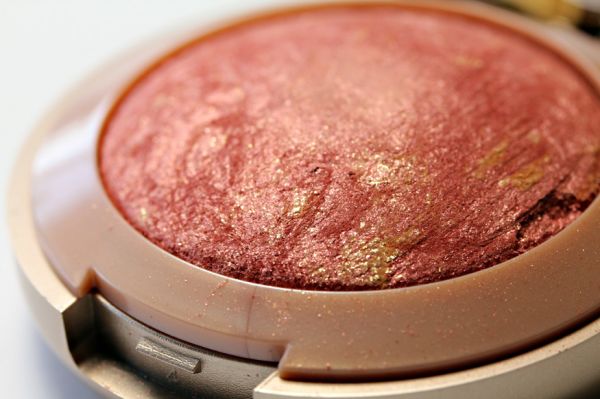 Milani - Baked Blush -  Cor Rose D'Oro